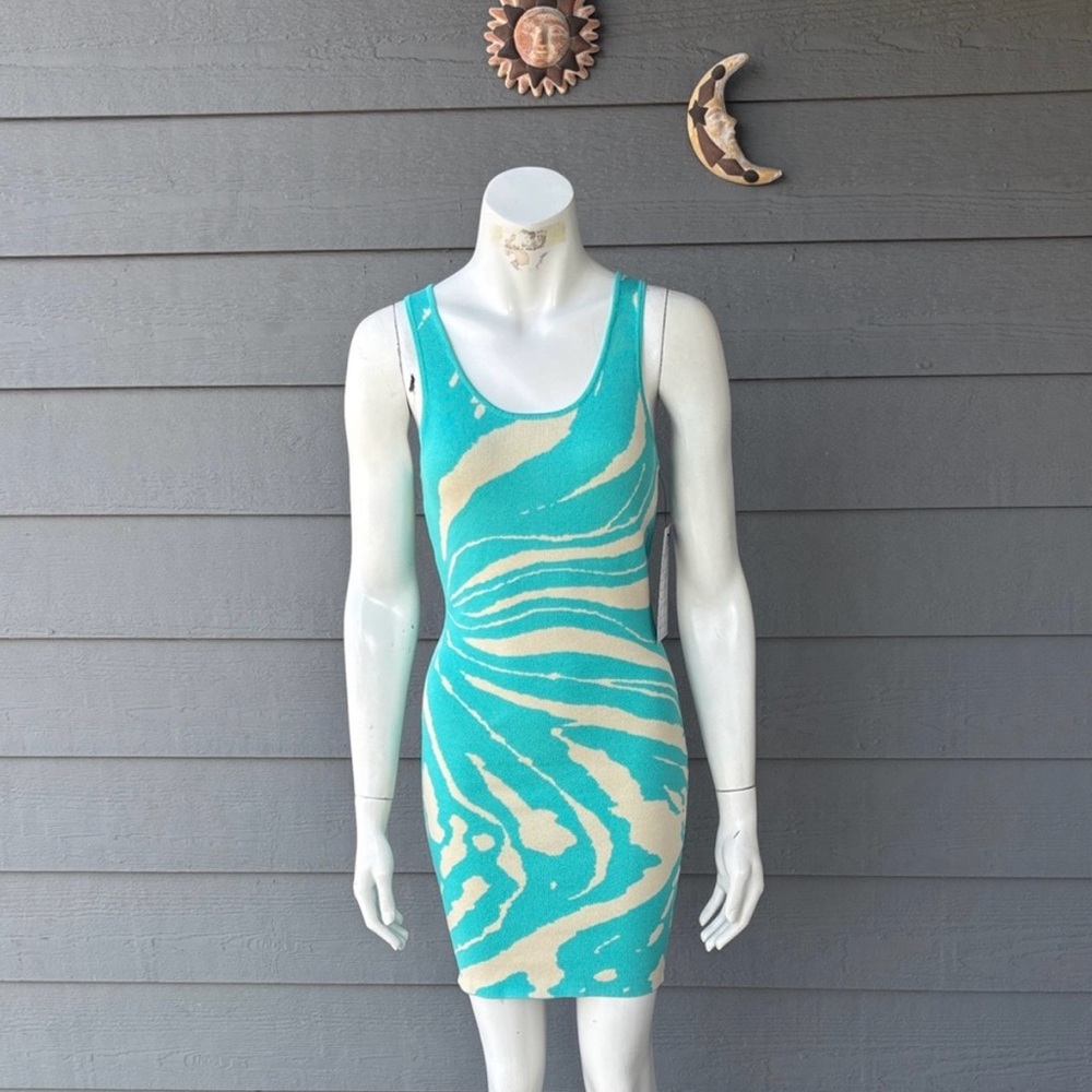 Hera Collection Aqua and Cream Swirl Dress